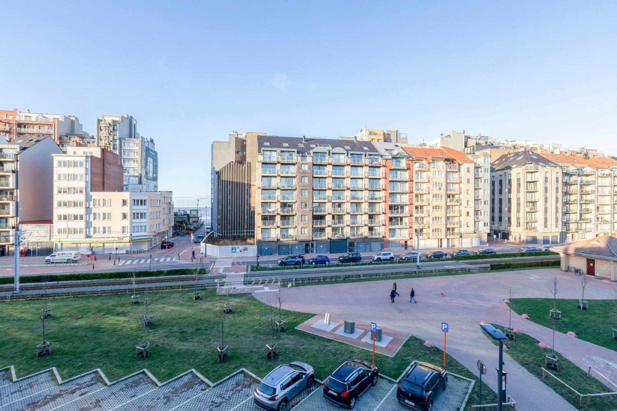 Cosy Apartment 150M From The Beach Blankenberge Exterior photo